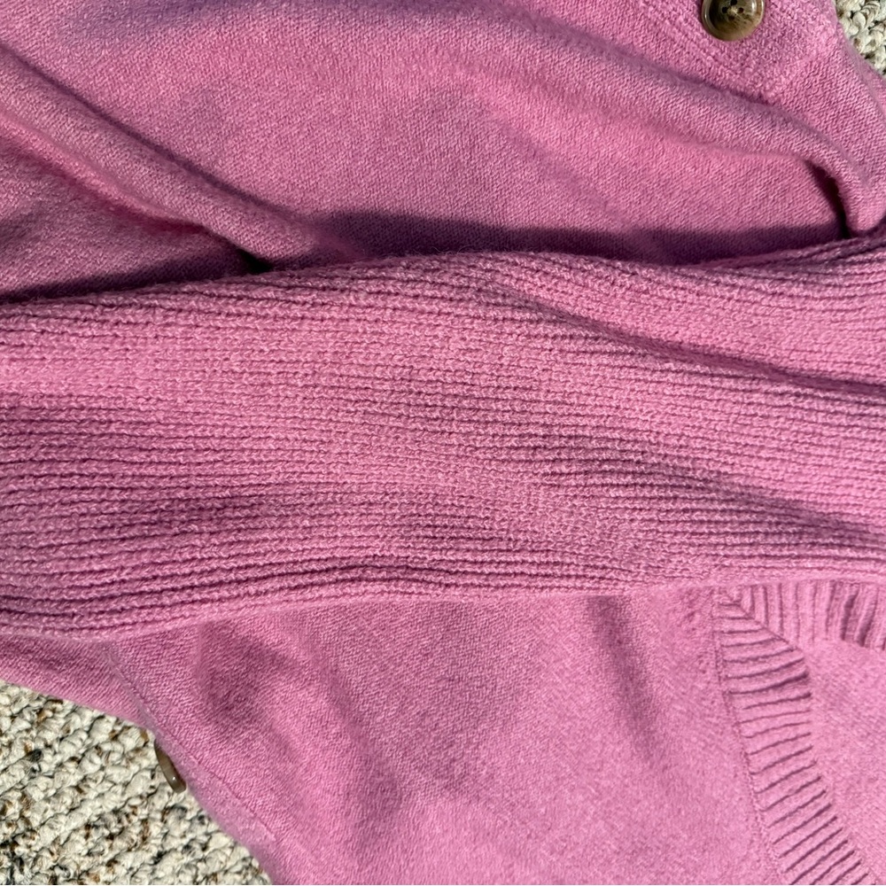 Pink Sweater - Picture 4 of 7